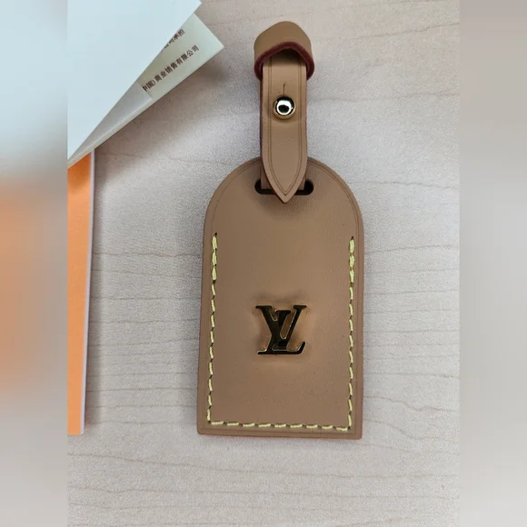 Louis Vuitton Tan Leather Bag Charm Luggage Tag with Gold Logo - Picture 3 of 5